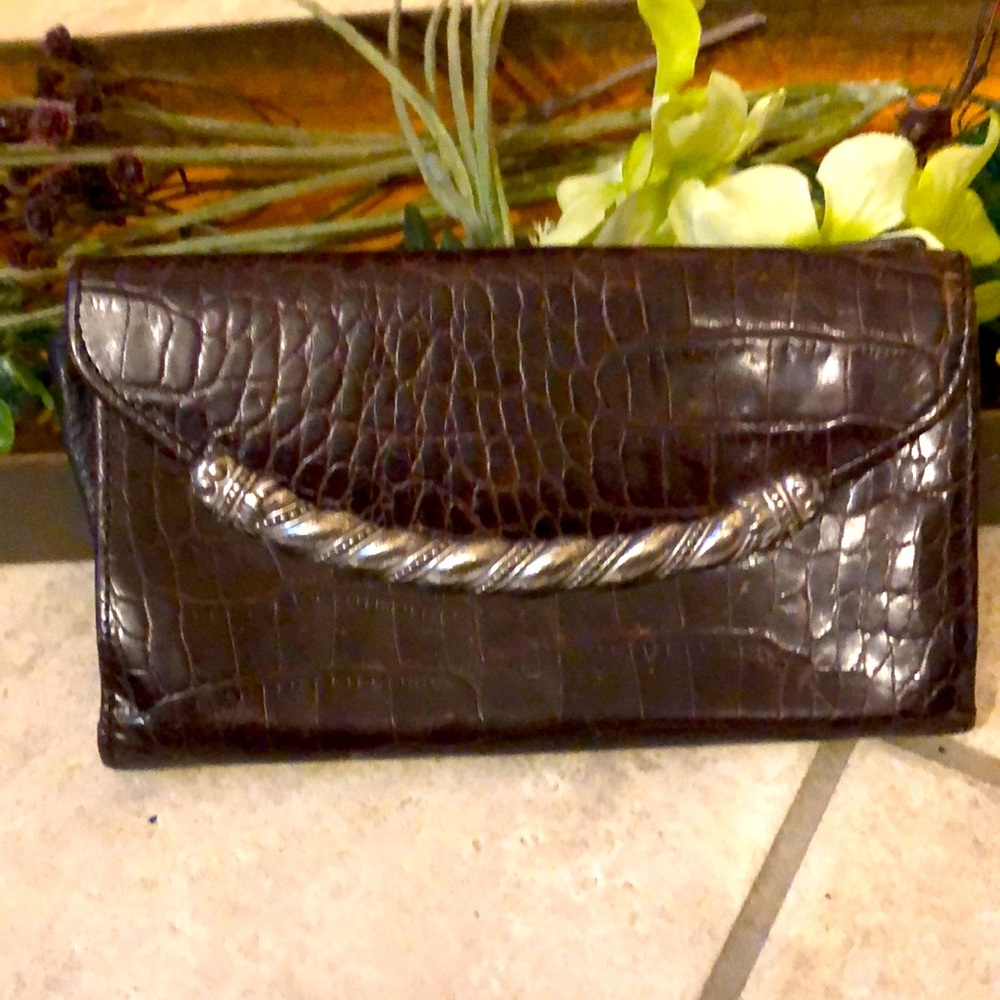 Brighton wallet
